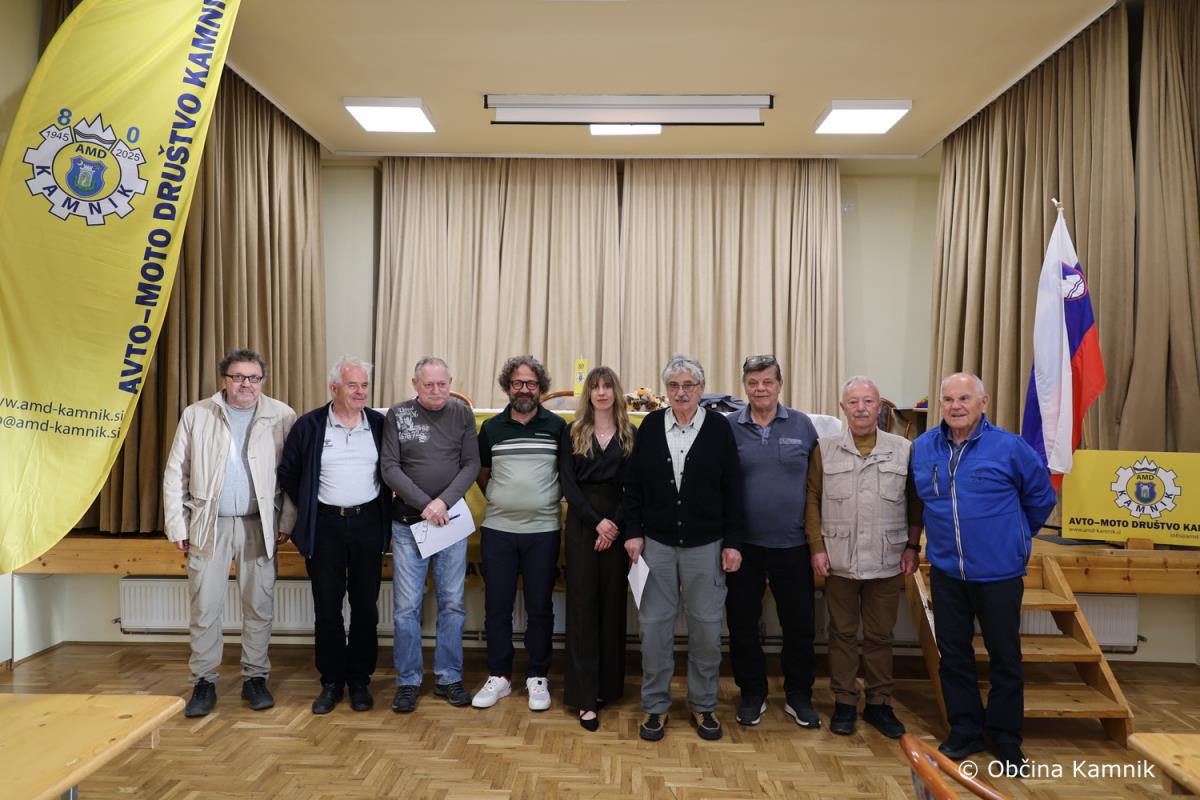 Članice in člani AMD Kamnik izvolili novo vodstvo (16)